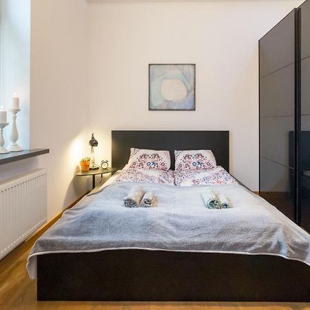 Modern, Stylish And Comfy In Trendy Jewish Quarter Apartment Красков Екстериор снимка