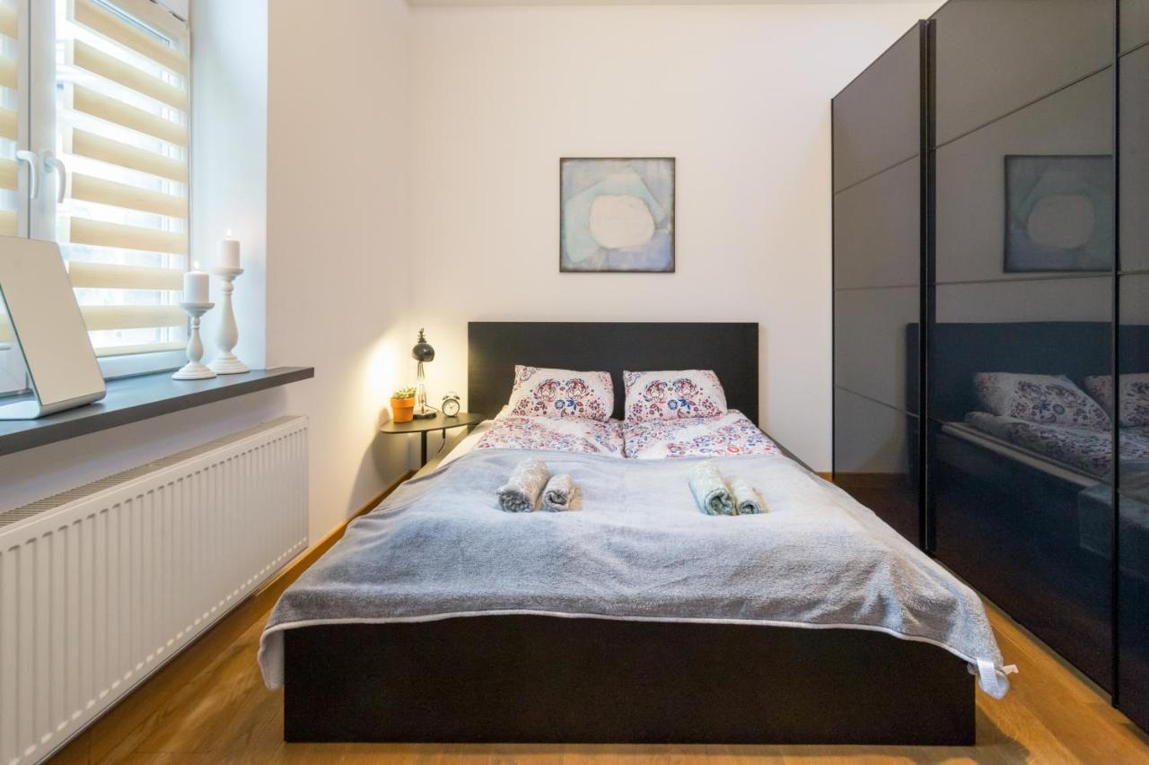 Modern, Stylish And Comfy In Trendy Jewish Quarter Apartment Красков Екстериор снимка